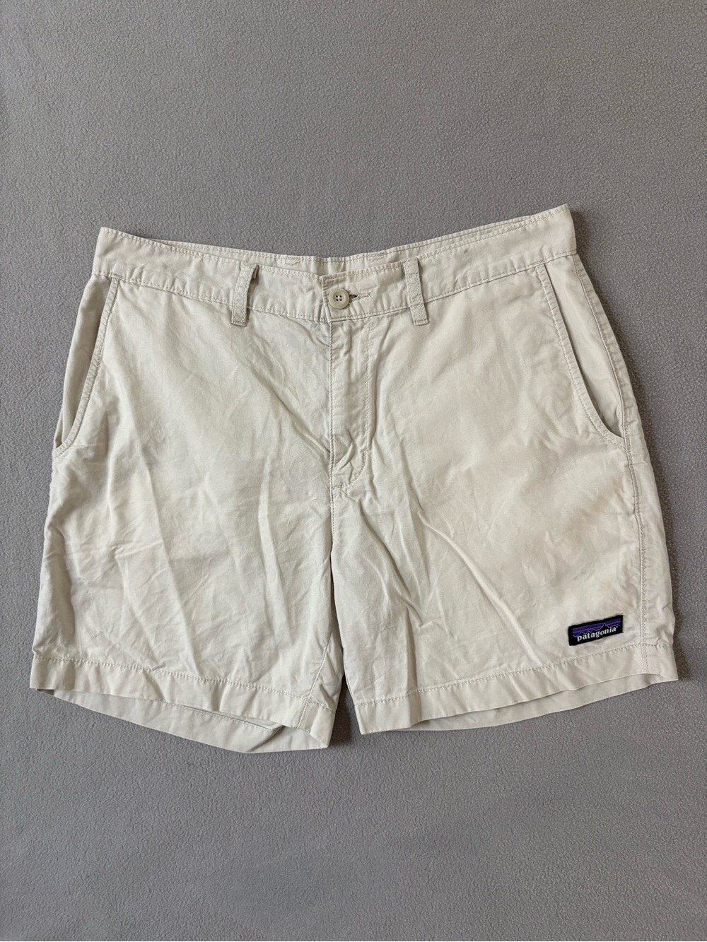 Patagonia Organic Cotton Men’s 33 Beige Chino Shorts